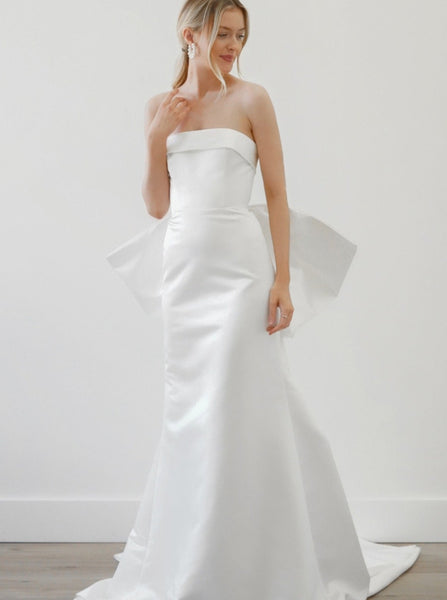 Wtoo by Watters - Dee with Bow - Vancouver | Edmonton Bridal Shop Wedding Dresses