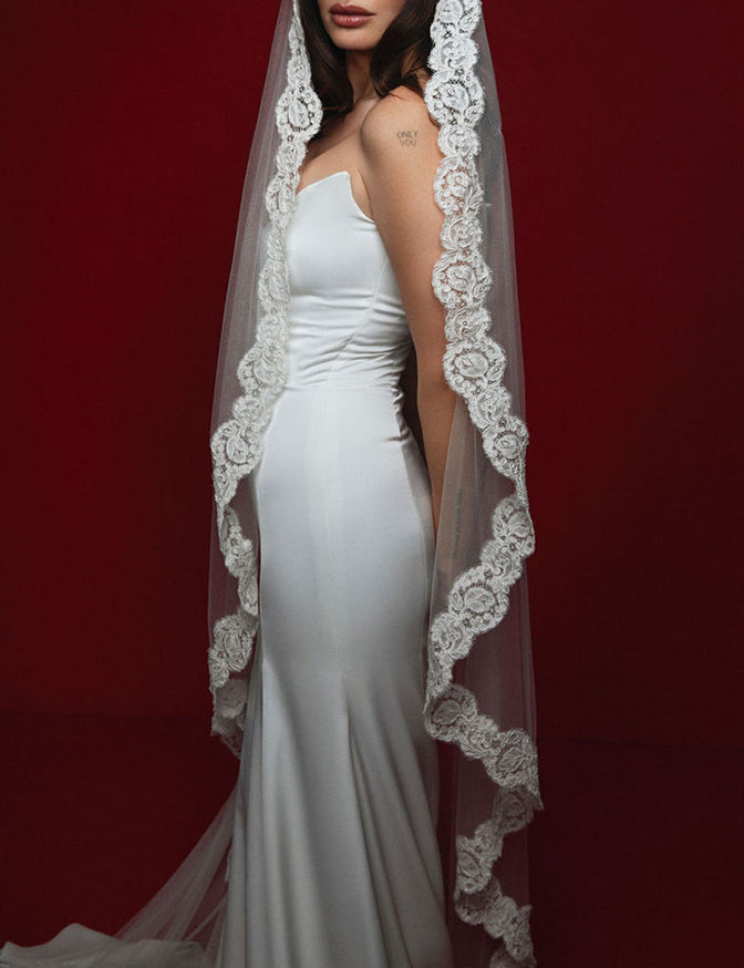 Sarah Seven wedding dress edmonton