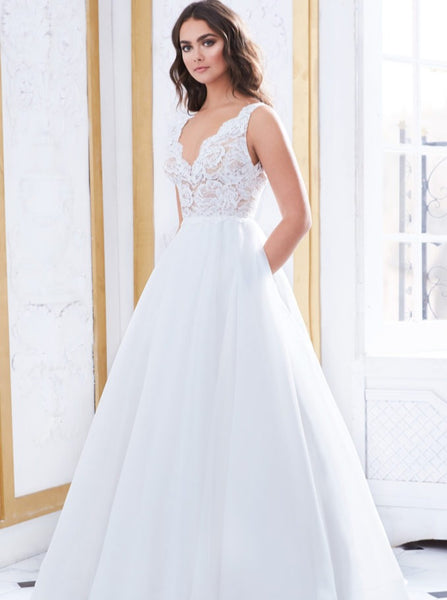 Bridal Sample Sale - 4852 by Paloma Blanca (Size 12) - Vancouver | Edmonton Bridal Shop Wedding Dresses