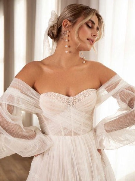 Bridal Sample Sale - Juliette by Sarah Alouache (Size 8) - Vancouver | Edmonton Bridal Shop Wedding Dresses
