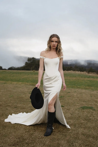 Moira Hughes - Cleo Bodice - Vancouver | Edmonton Bridal Shop Wedding Dresses