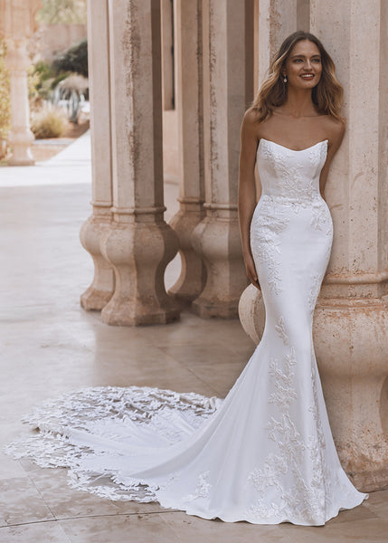 Enzoani - Veda - Vancouver | Edmonton Bridal Shop Wedding Dresses
