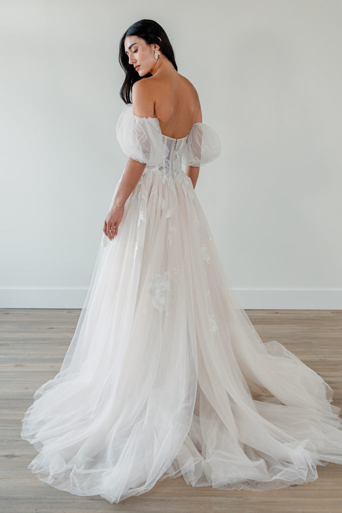 willowby aftre vancouver wedding dress