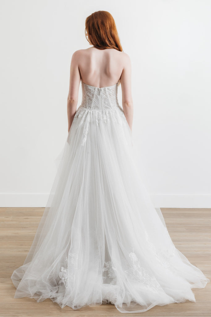 WIllowby Mitra Edmonton Wedding Dress Novelle Bridal