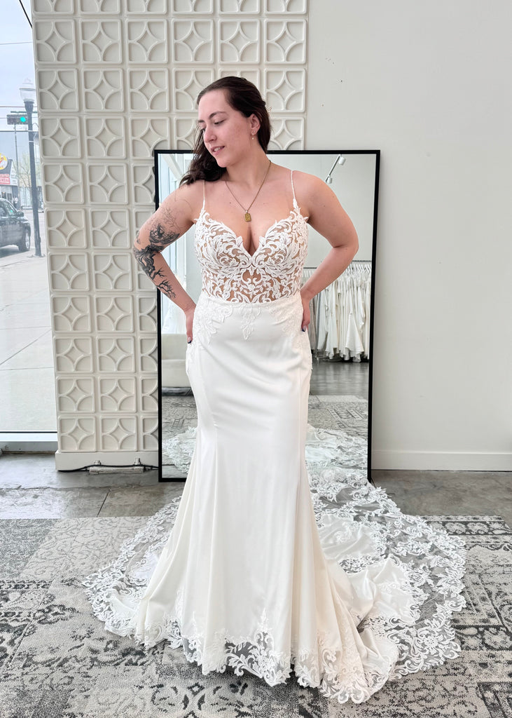 9910 by Allure (Size 12)
