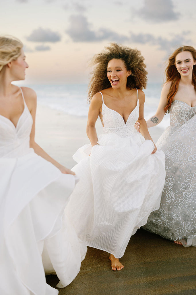 Vancouver wedding dress novelle bridal shop hayley paige