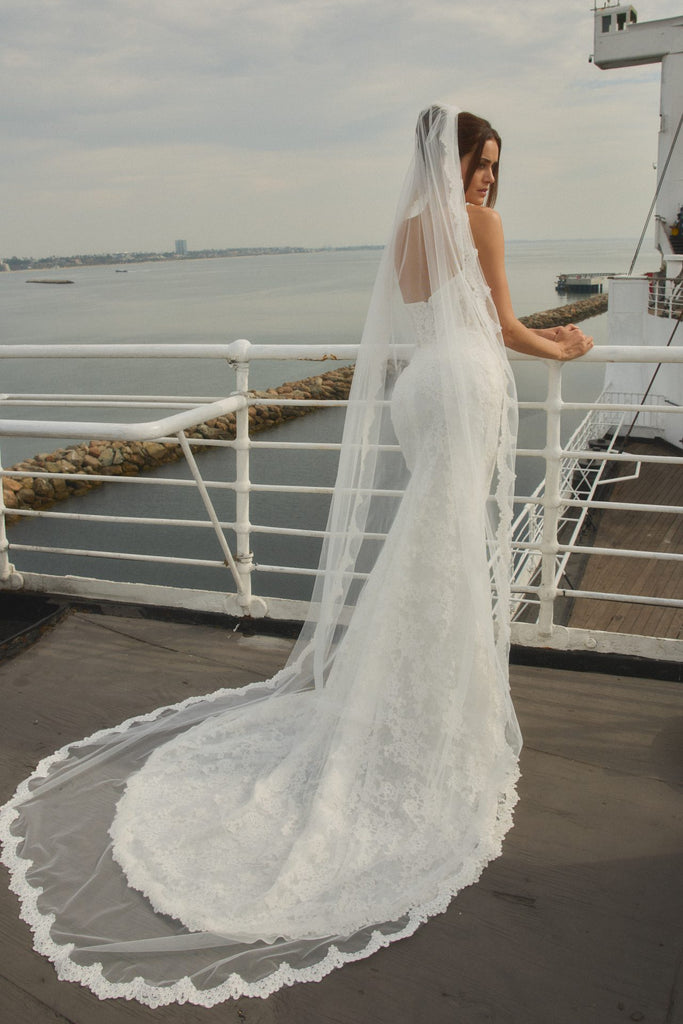 Brooks Veil