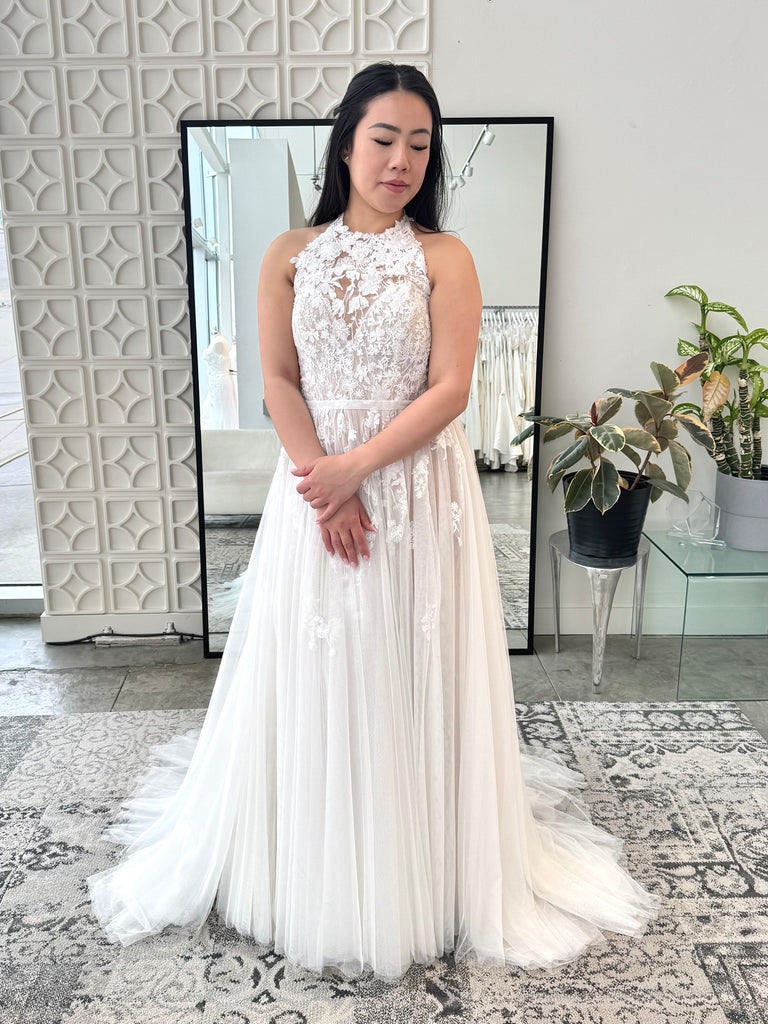 Karlie by Willowby (Sizes 8 & 10 available)