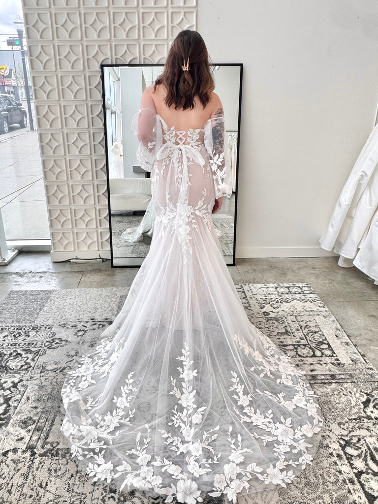 Kyla by Madi Lane (Size 14)