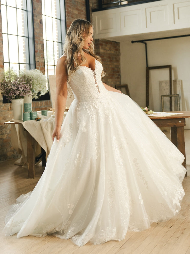 Edmonton Wedding Dress Novelle Bridal SHop