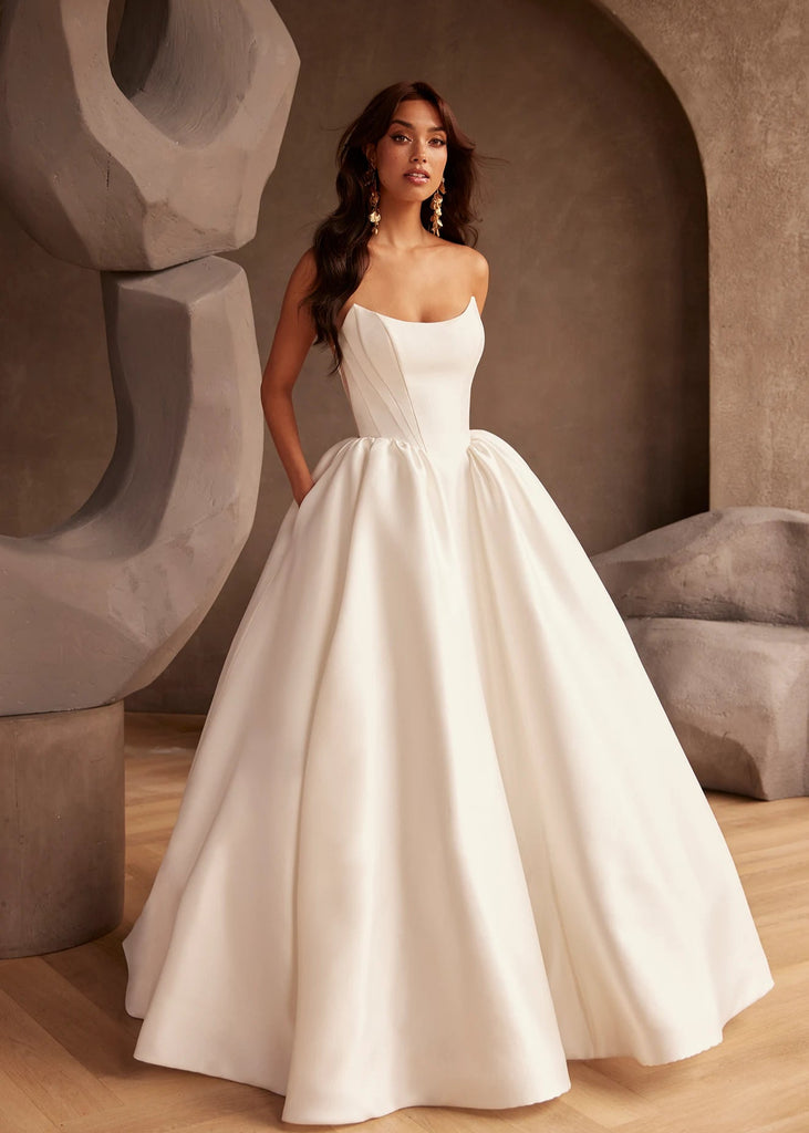 Vancouver Wedding Dress Novelle Bridal Shop