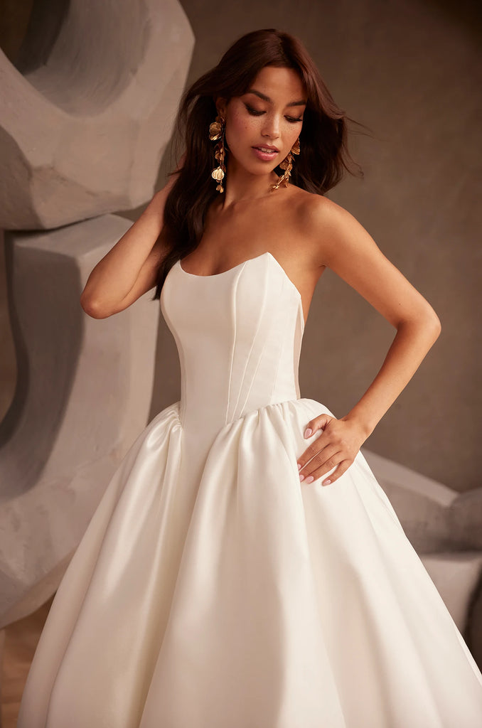 Vancouver Wedding Dress Novelle Bridal Shop