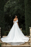 Prestyn Madi Lane Edmonton Noelle Bridal 