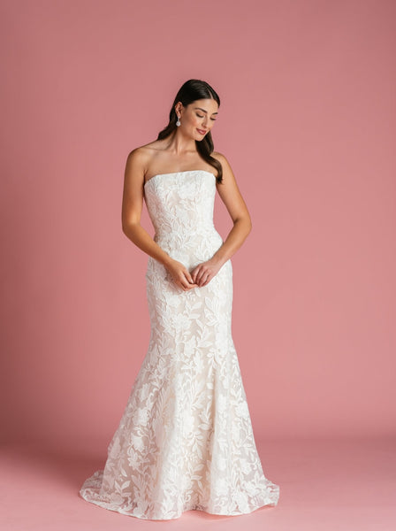 Lis Simon - Payton - Vancouver | Edmonton Bridal Shop Wedding Dresses