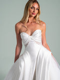 Vancouver wedding dress novelle bridal shop hayley paige