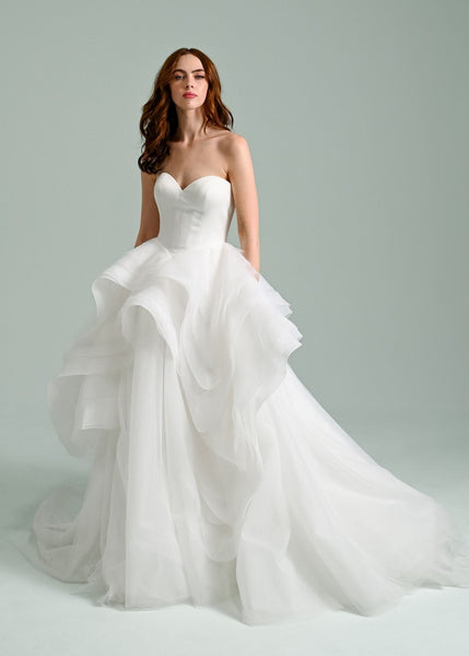 Hayley Paige Trunk Show - The McCall - Vancouver | Edmonton Bridal Shop Wedding Dresses