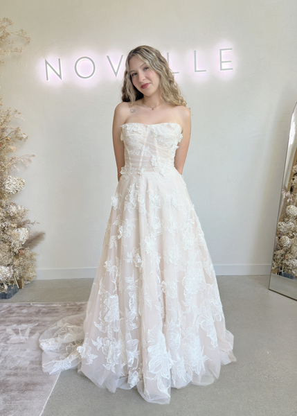 Vancouver Sample Sale - Arien by Watters (Size 8) - Vancouver | Edmonton Bridal Shop Wedding Dresses