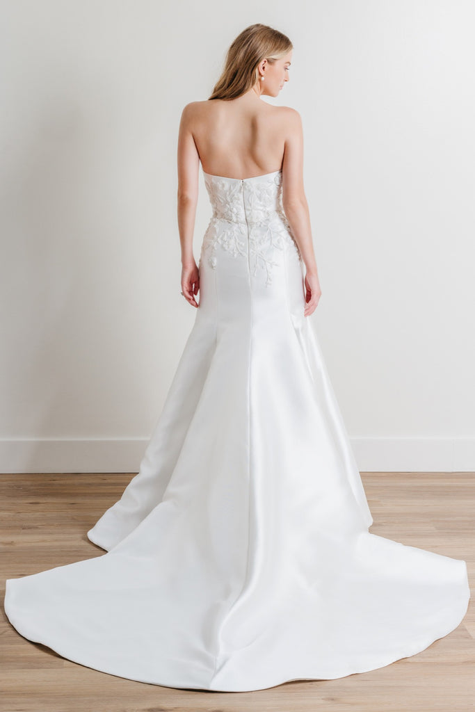 Edmonton Vancouver wedding dress novelle bridal shop