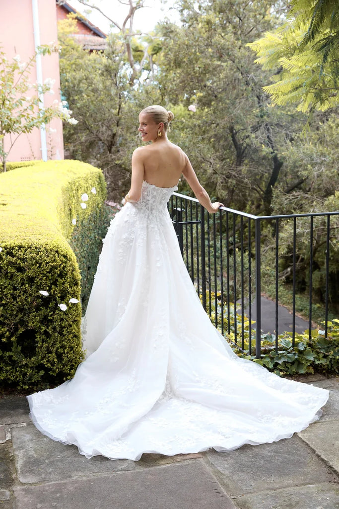 Edmonton Wedding Dress Novelle Bridal Shop