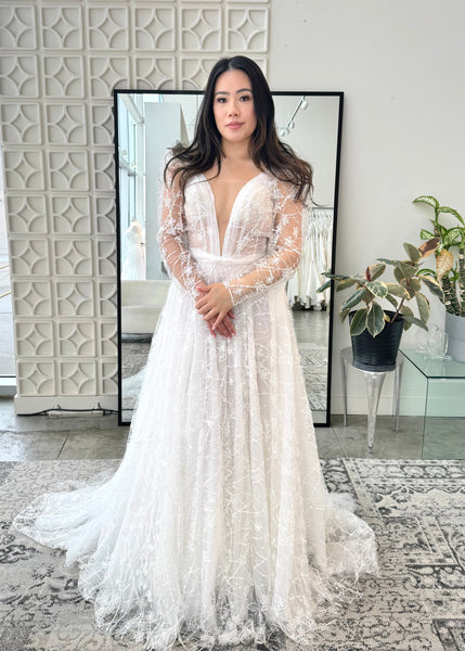 Edmonton Sample Sale - Dacey by La Premiere (Size 10) - Vancouver | Edmonton Bridal Shop Wedding Dresses