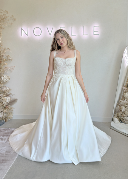 Vancouver Sample Sale - Eislyn by Watters (Size 10) - Vancouver | Edmonton Bridal Shop Wedding Dresses