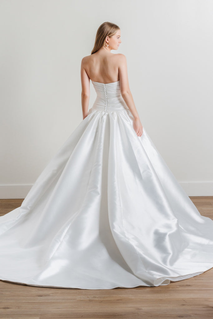 edmonton Vancouver wedding dress Novelle bridal Shop