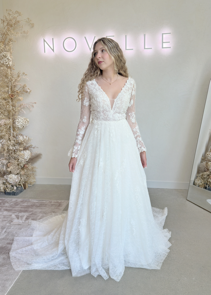 Vancouver Sample Sale - Leslie by Lis Simon (Size 10) - Vancouver | Edmonton Bridal Shop Wedding Dresses