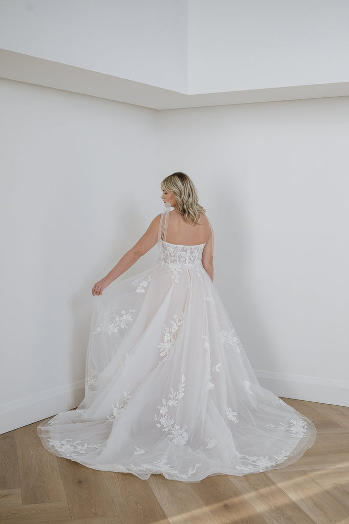 Vancovuer Wedding Dress Novelle Bridal Shop
