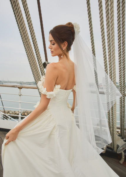 Tara Lauren Trunk Show - Lottie Veil - Vancouver | Edmonton Bridal Shop Wedding Dresses