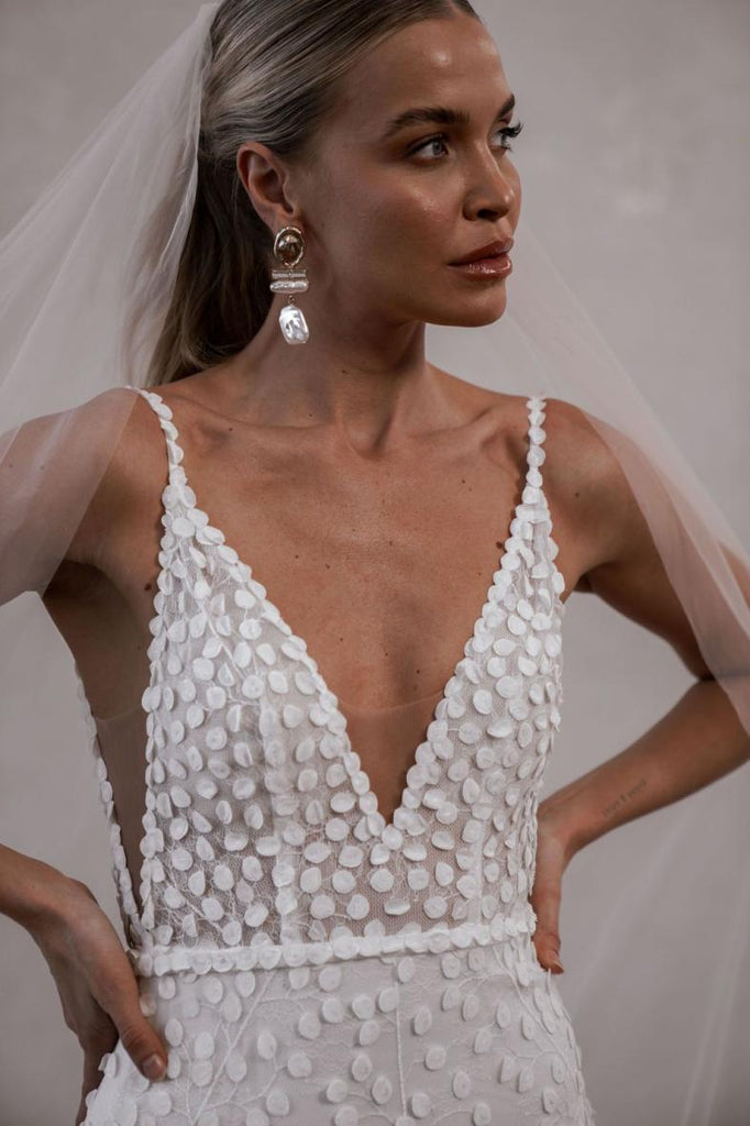 made with love louie v2 edmonton wedding dress novelle bridal