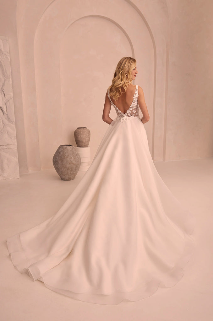 Novelle Bridal Shop Edmonton Wedding Dress