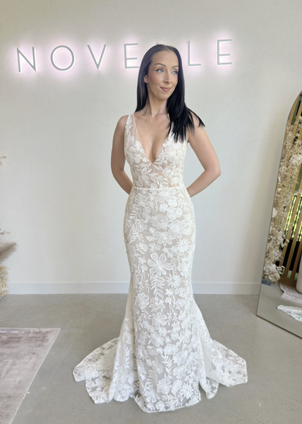 Vancouver Sample Sale - Nadessa by Willowby (Size 8) - Vancouver | Edmonton Bridal Shop Wedding Dresses