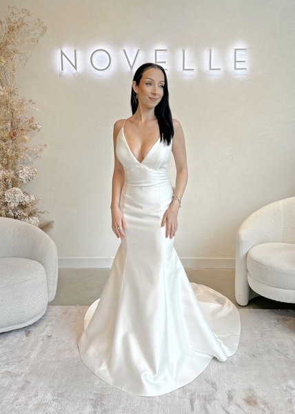 Vancouver Sample Sale - 4960 by Paloma Blanca (Size 12) - Vancouver | Edmonton Bridal Shop Wedding Dresses