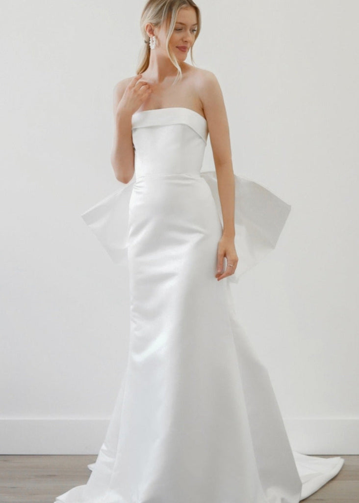 Wedding dress novelle bridal shop