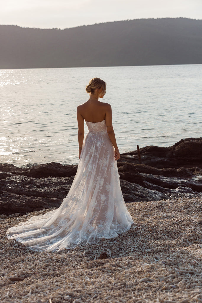 Edmonton Wedding Dress Novelle Bridal Shop