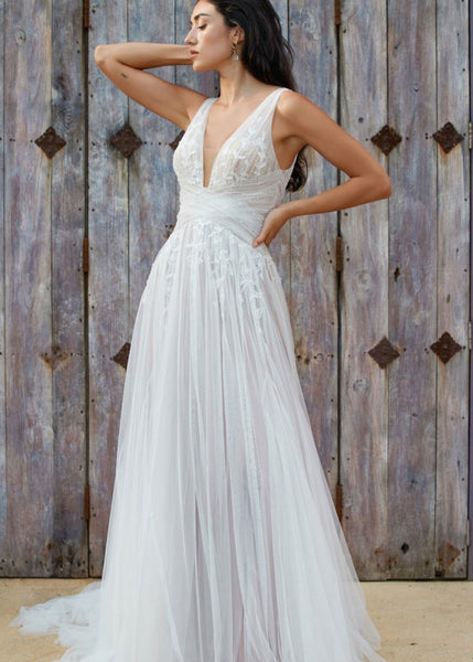 Edmonton Sample Sale - Maelie by Willowby (Sizes 6 & 10 available) - Vancouver | Edmonton Bridal Shop Wedding Dresses