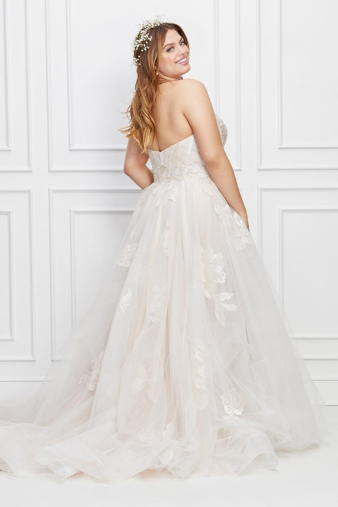 Edmonton wedding dress Novelle Bridal Shop