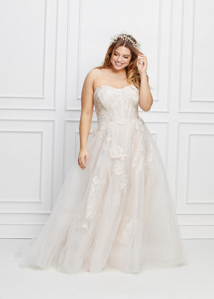 Lis Simon & Watters Curvy Trunk Show - Harmony by Willowby - Vancouver | Edmonton Bridal Shop Wedding Dresses