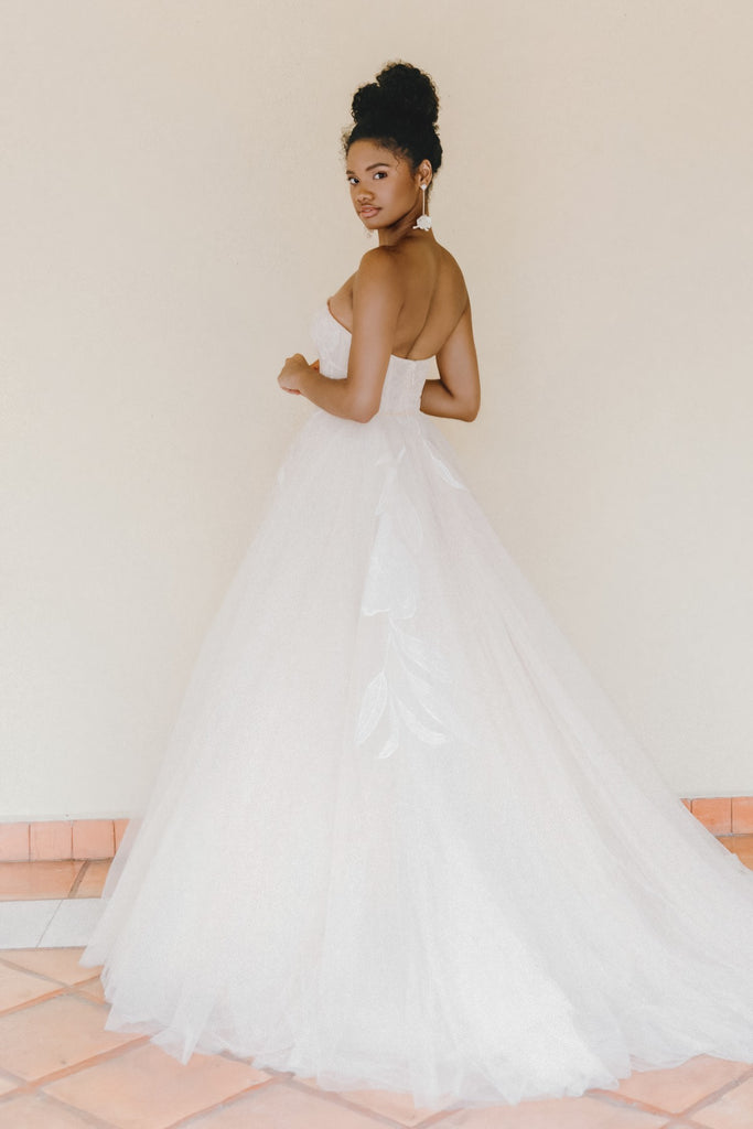 LeeLee - WToo by Watters - Edmonton - Novelle bridal Shop