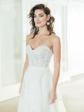 Naomi Lis Simon Vancouver Novelle Bridal