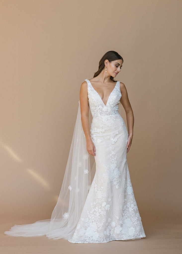 Oscar Lis Simon Vancouver wedding dress